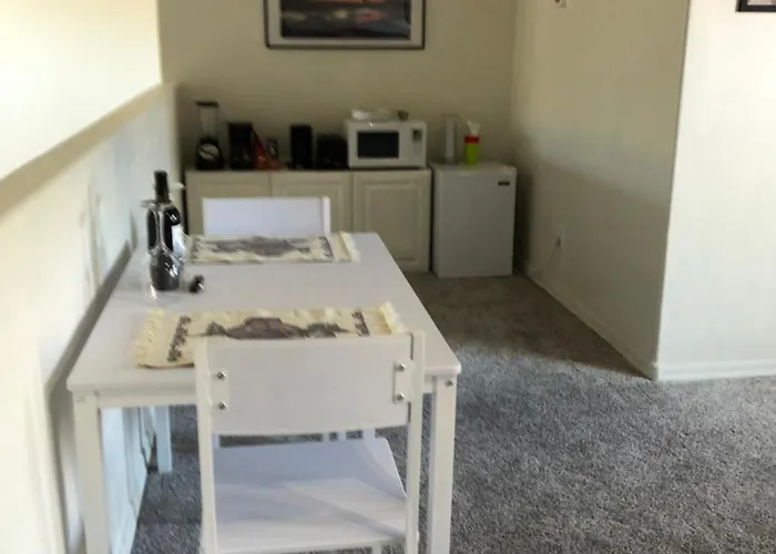 2 Master And Loft With Kitchenette In Upper Level Within Our Shared Townhome *